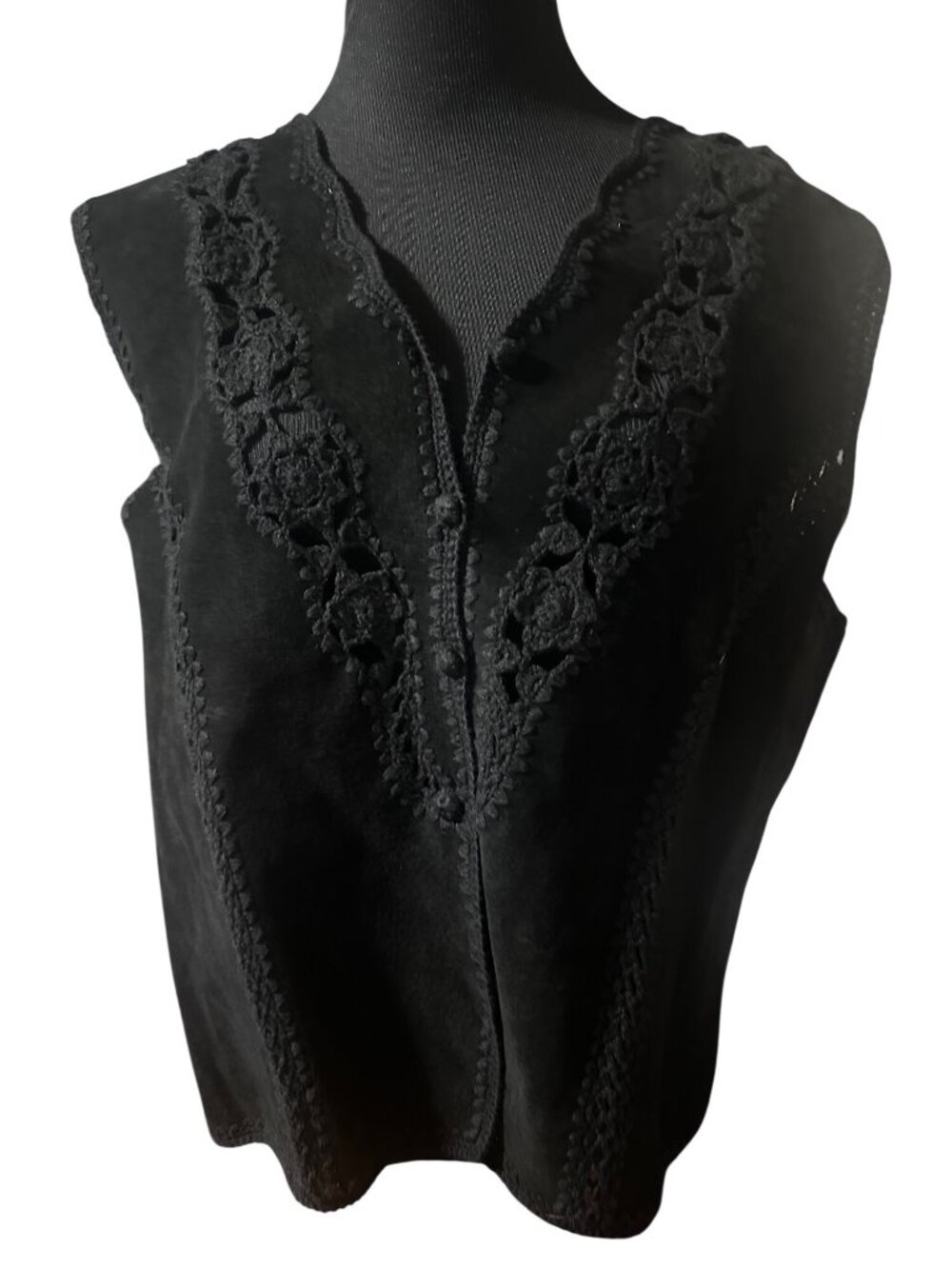 Cabin Creek black floral button front leather vest size XL